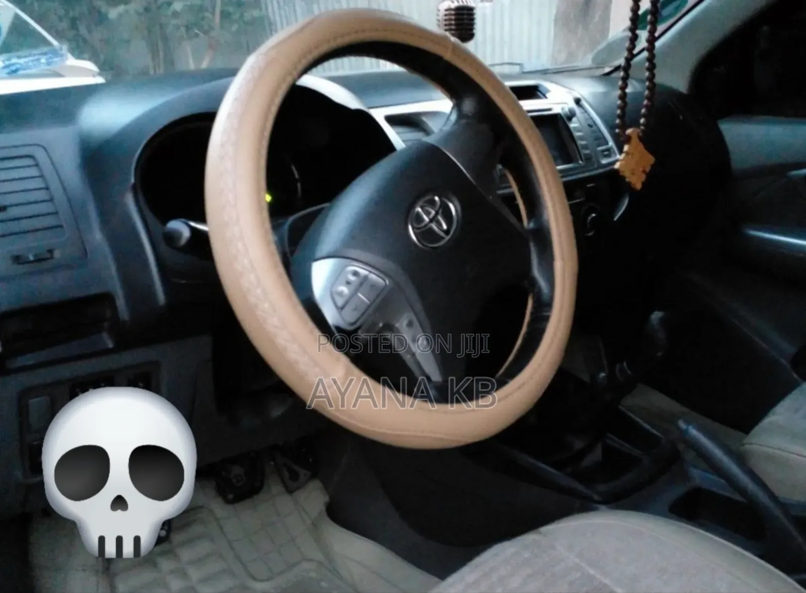 Toyota Hilux 2013 Gold