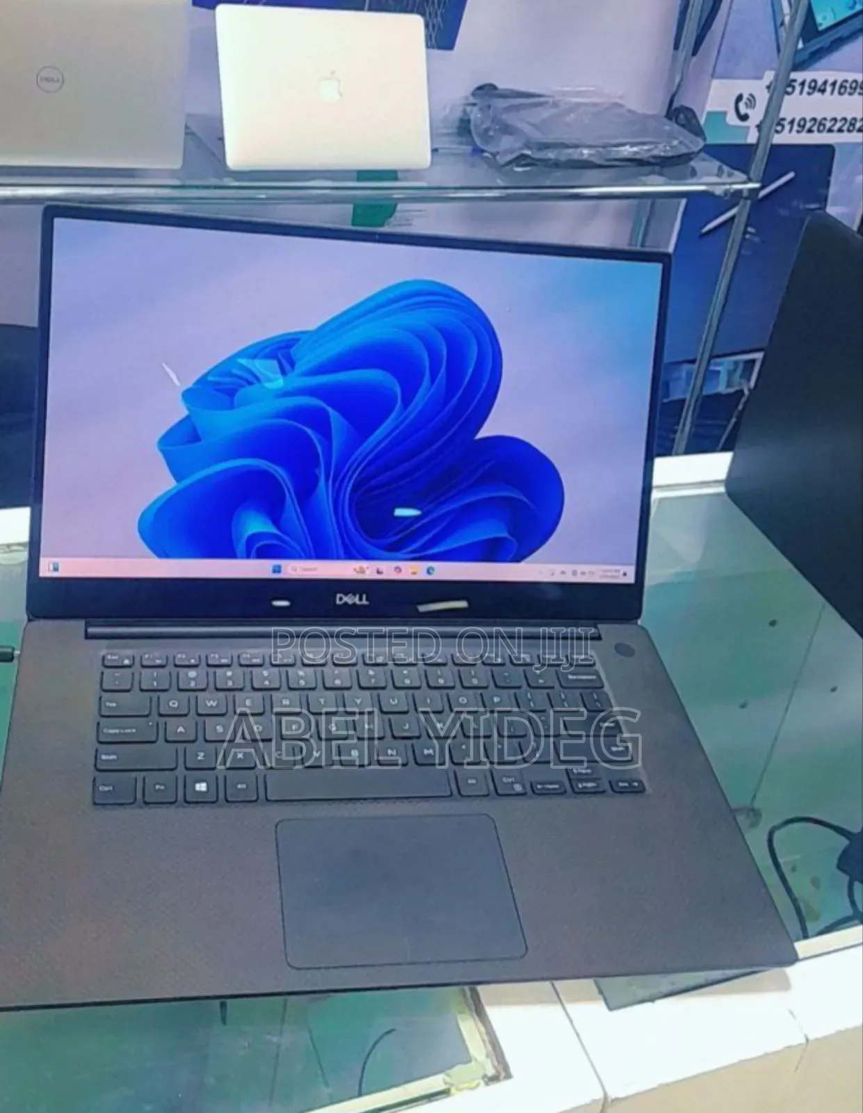 New Laptop Dell XPS 15 16GB Intel Core I9 SSD 512GB