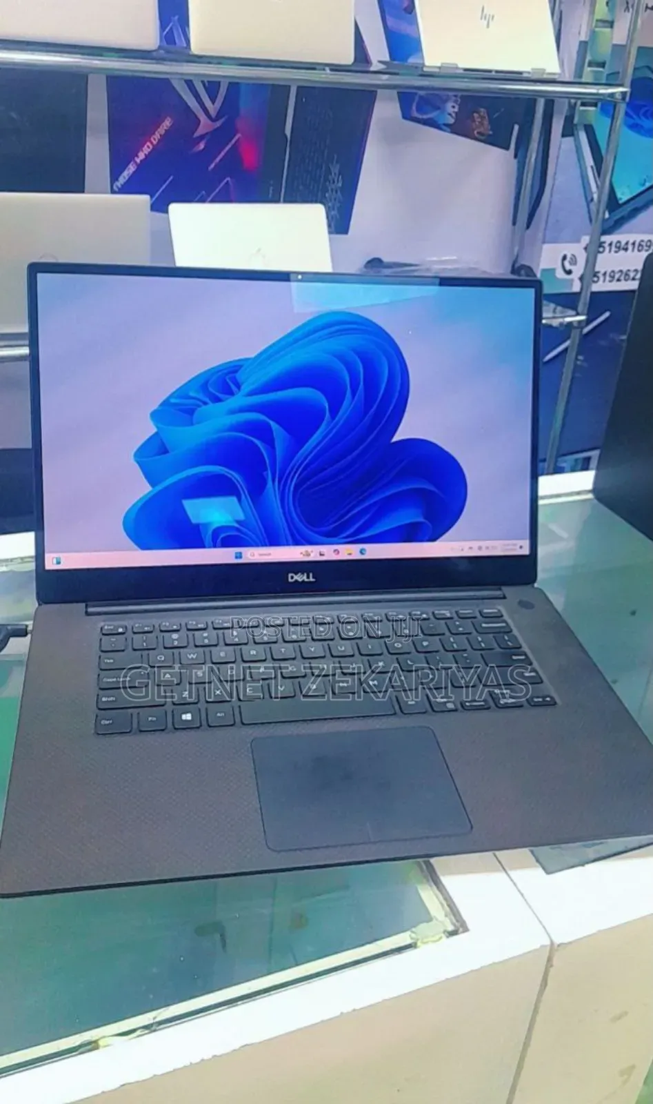 New Laptop Dell XPS 15 16GB Intel Core I9 SSD 512GB