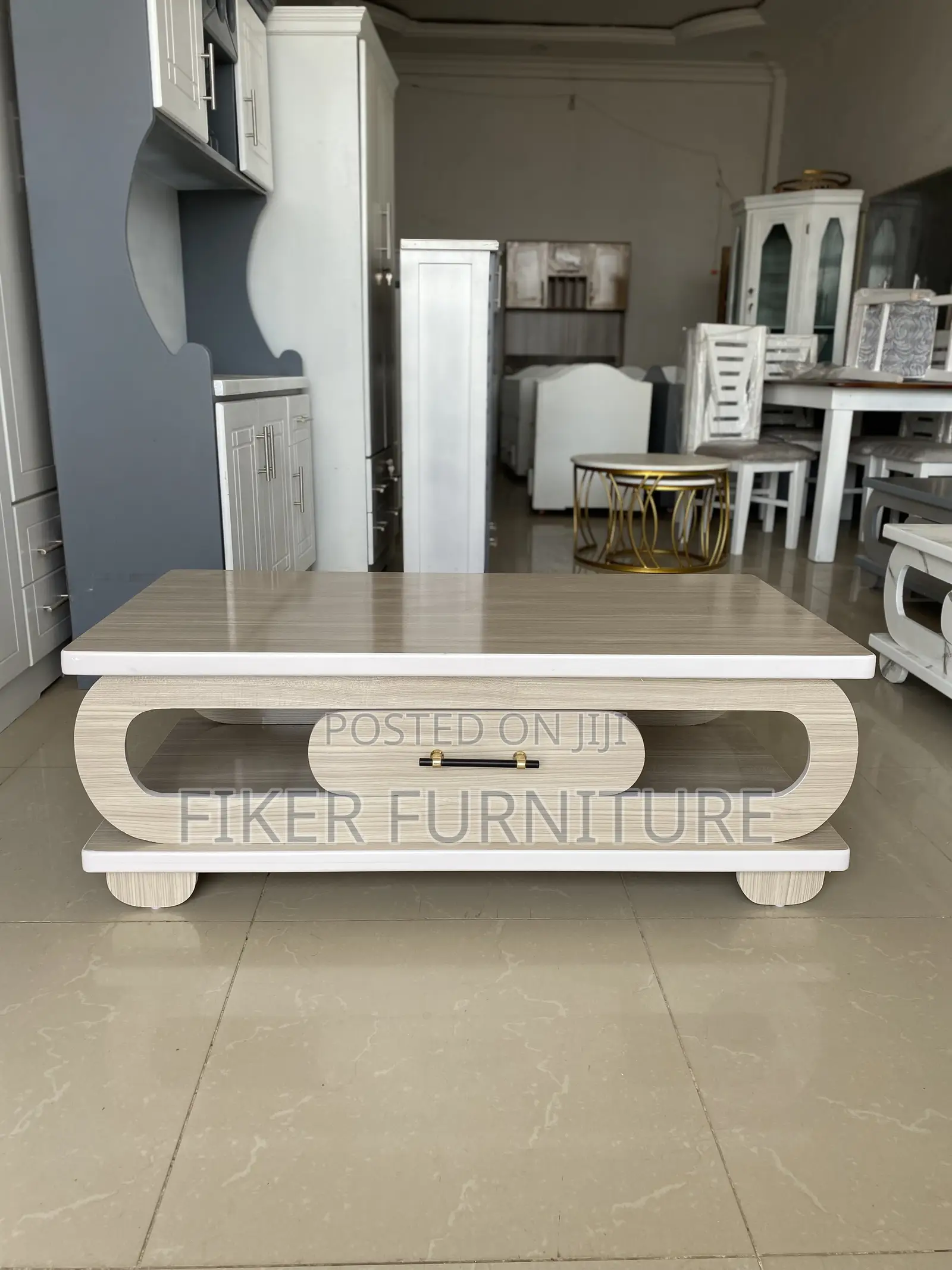 Center Tables(የሶፋ ጠረጼዛ)