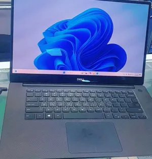 New Laptop Dell XPS 15 16GB Intel Core I9 SSD 512GB