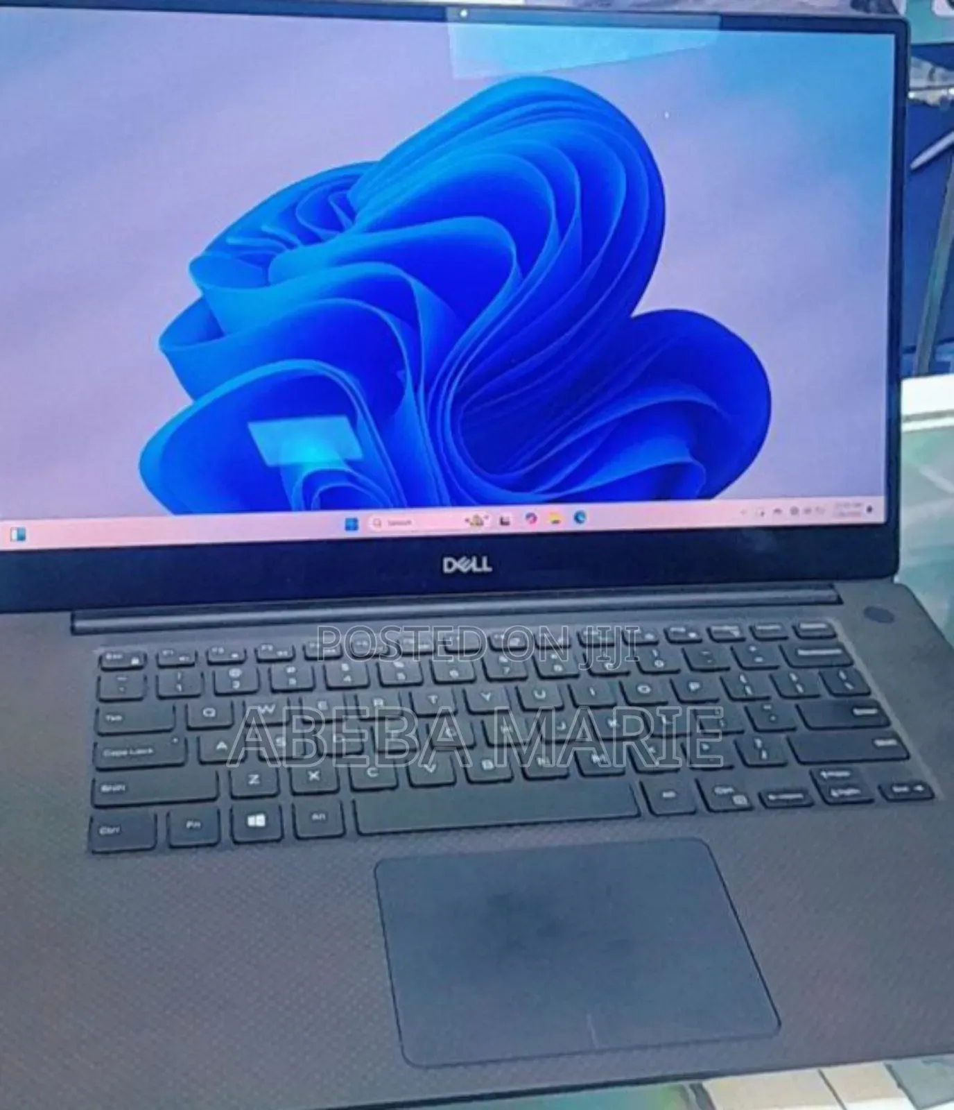 New Laptop Dell XPS 15 16GB Intel Core I9 SSD 512GB