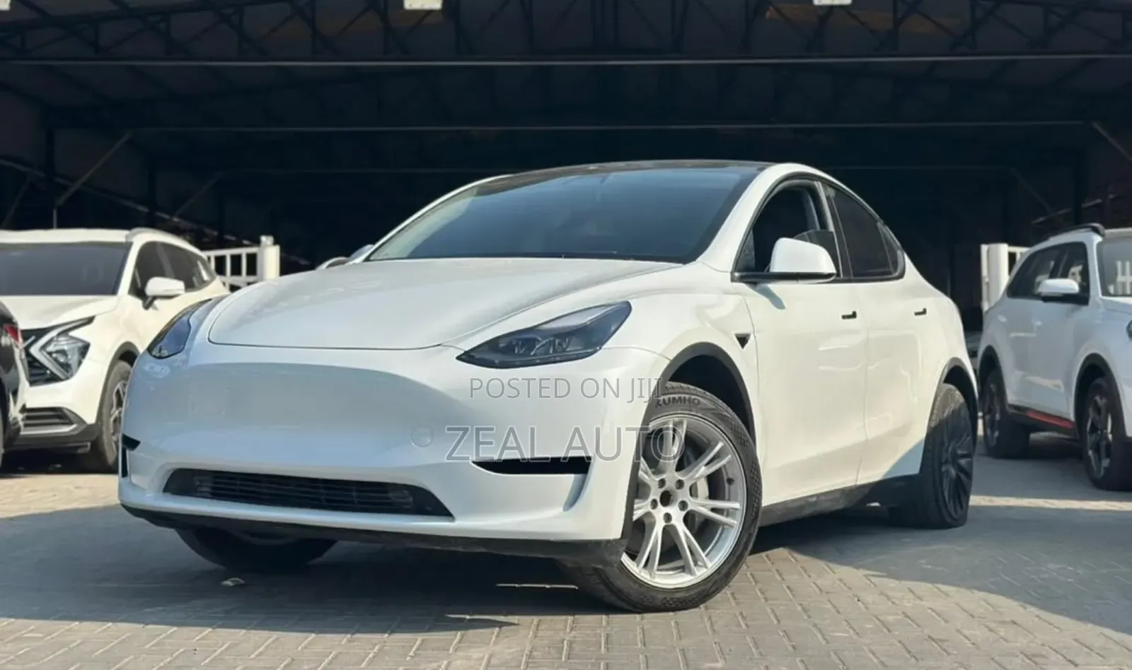 Tesla Model Y 75D kWh Long Range RWD 2023 White