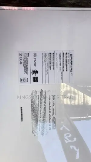 New Laptop Apple MacBook Air 2022 M2 8GB Apple M2 SSD 256GB