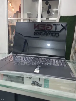 Photo - New Laptop Lenovo IdeaPad Yoga 13 16GB Intel Core I7 SSD 512GB
