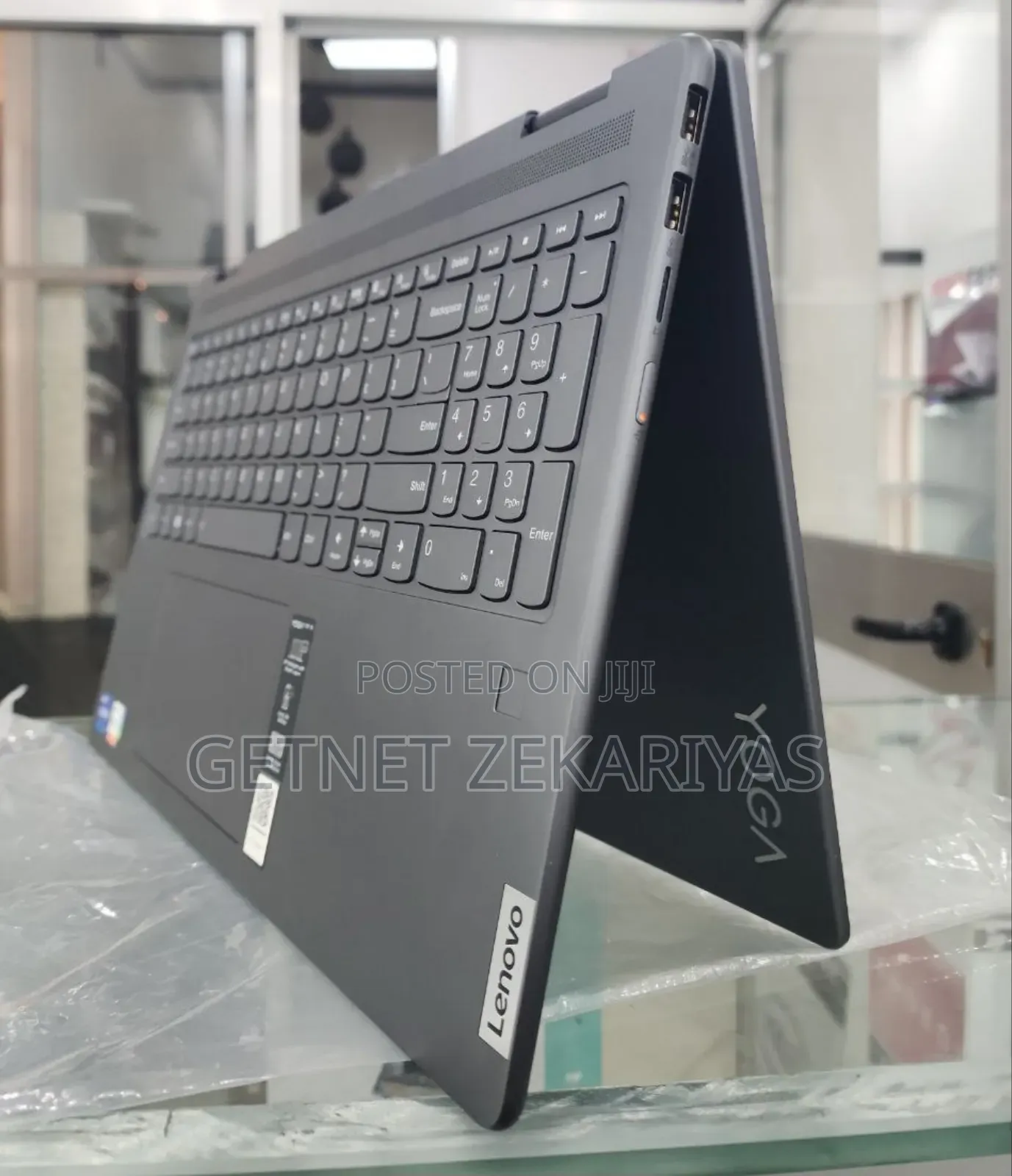 New Laptop Lenovo Yoga 7i 16GB Intel Core I7 SSD 512GB