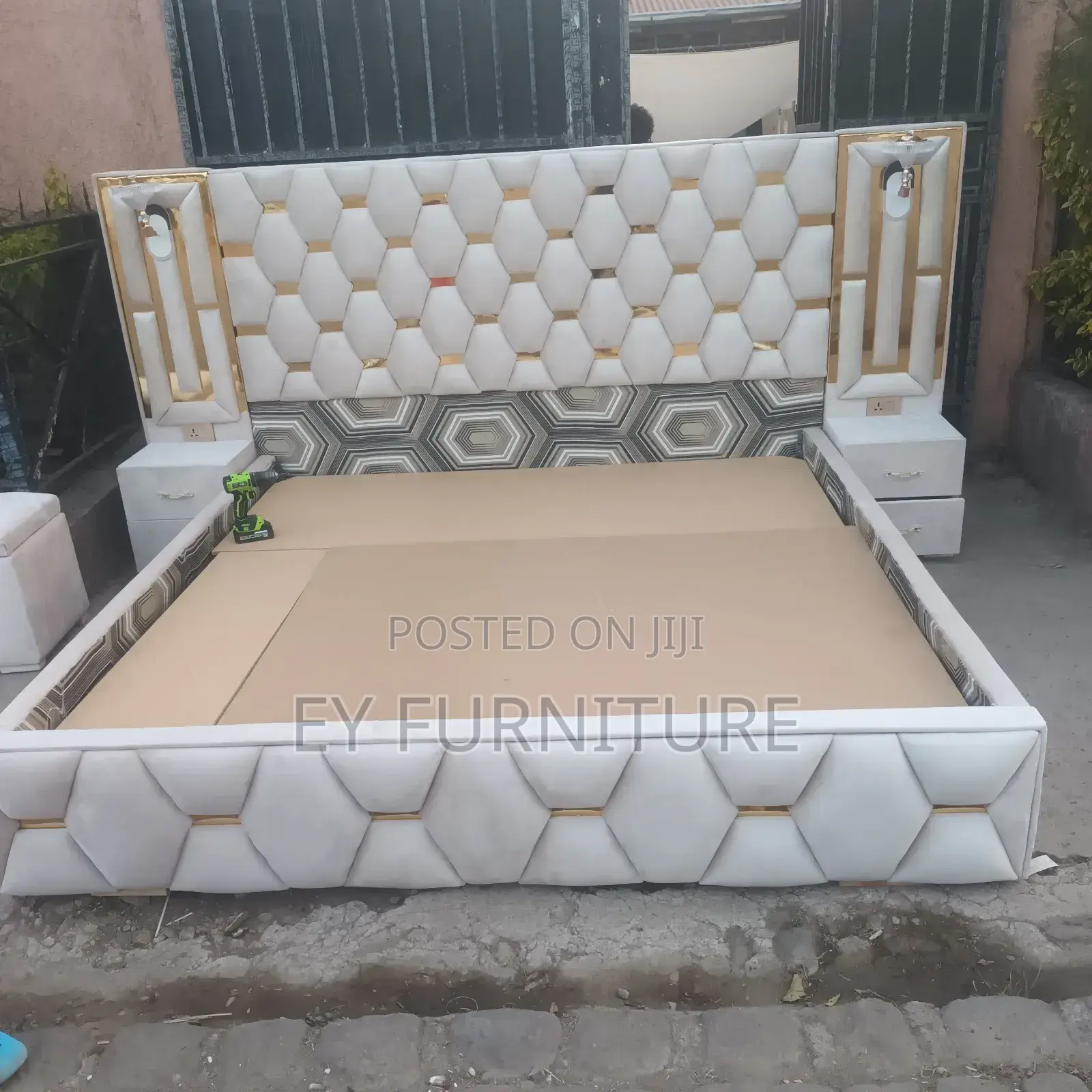 Modern Alga የራስጌ መብራት ያለው