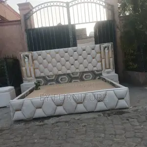 Modern Alga የራስጌ መብራት ያለው