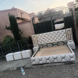 Modern Alga የራስጌ መብራት ያለው