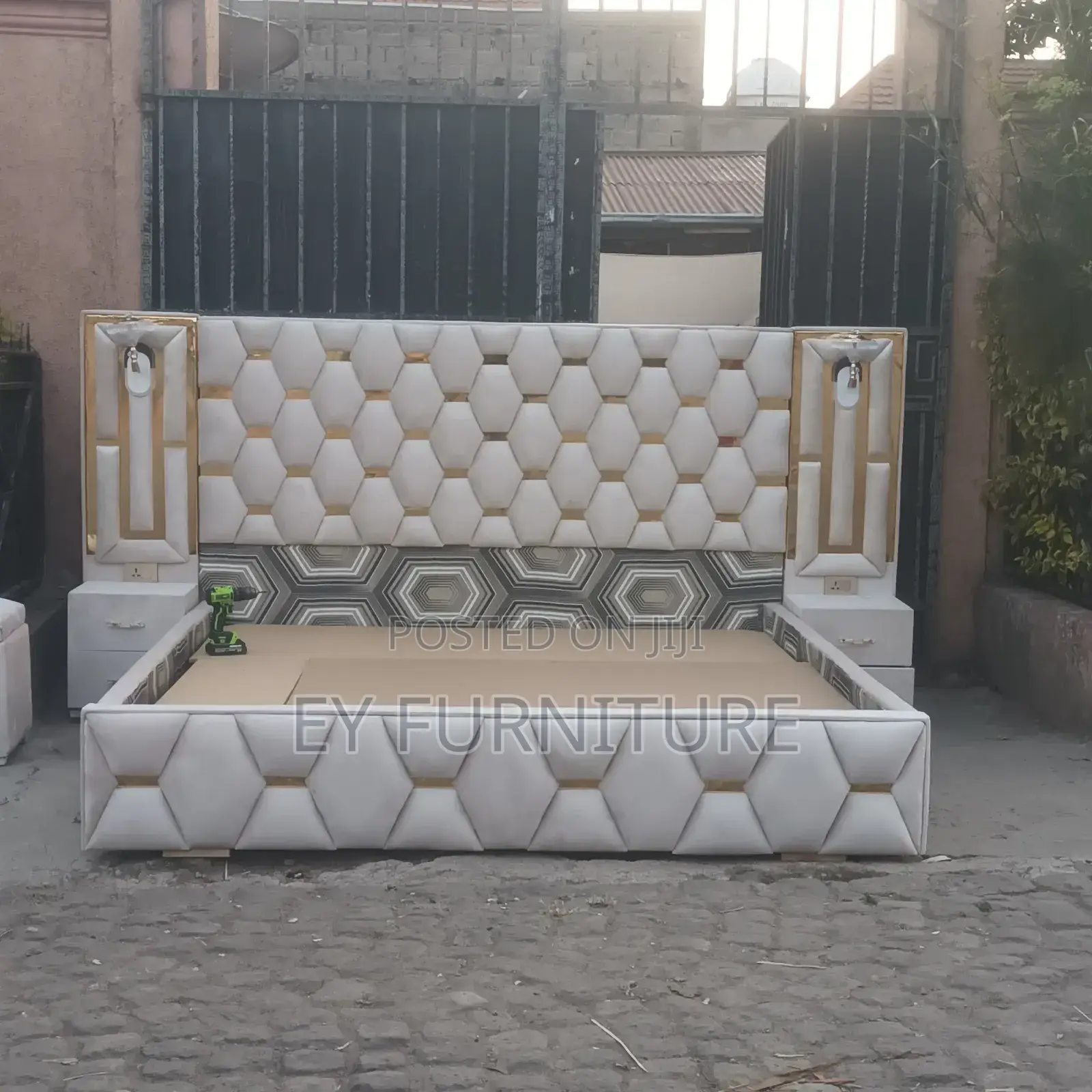 Modern Alga የራስጌ መብራት ያለው