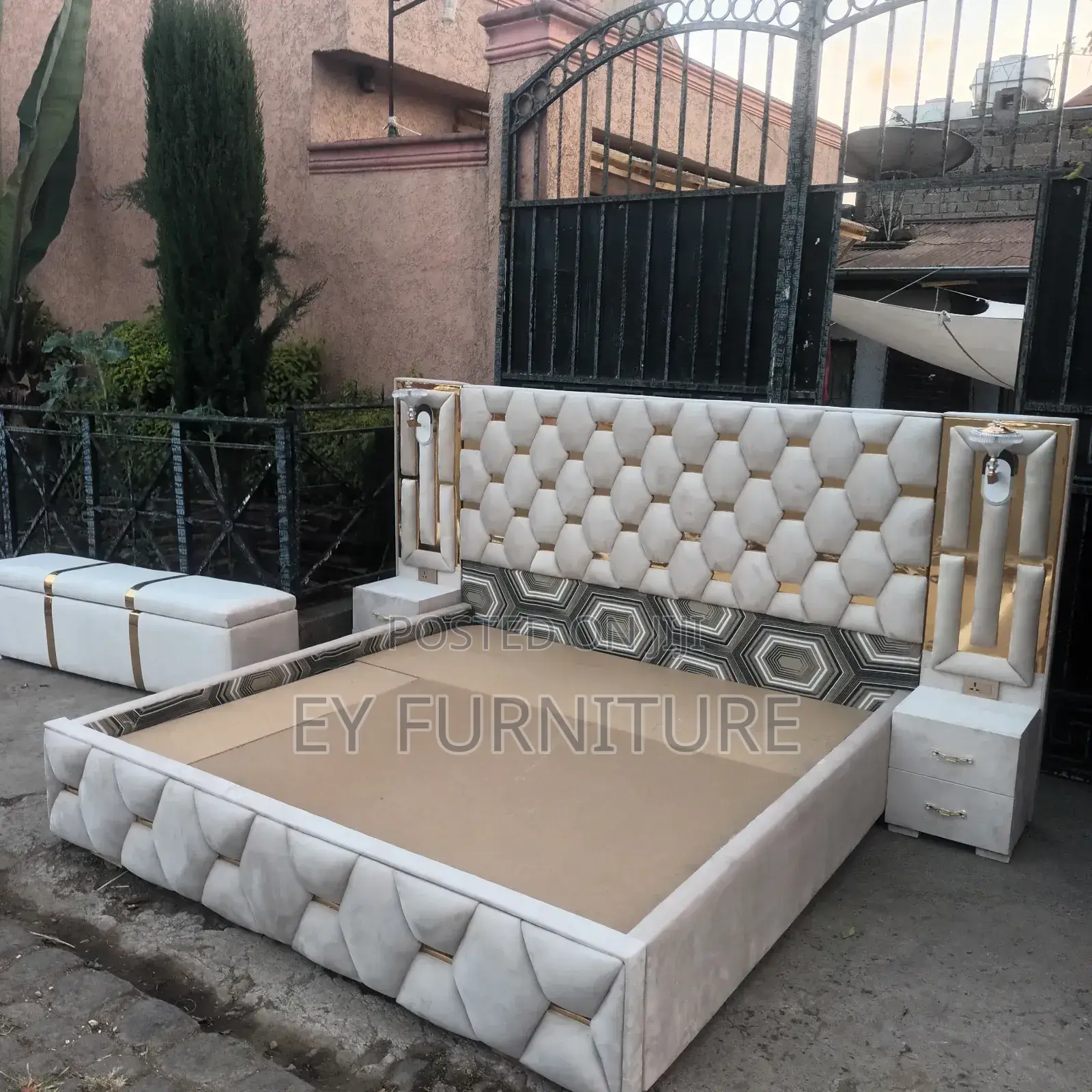 Modern Alga የራስጌ መብራት ያለው