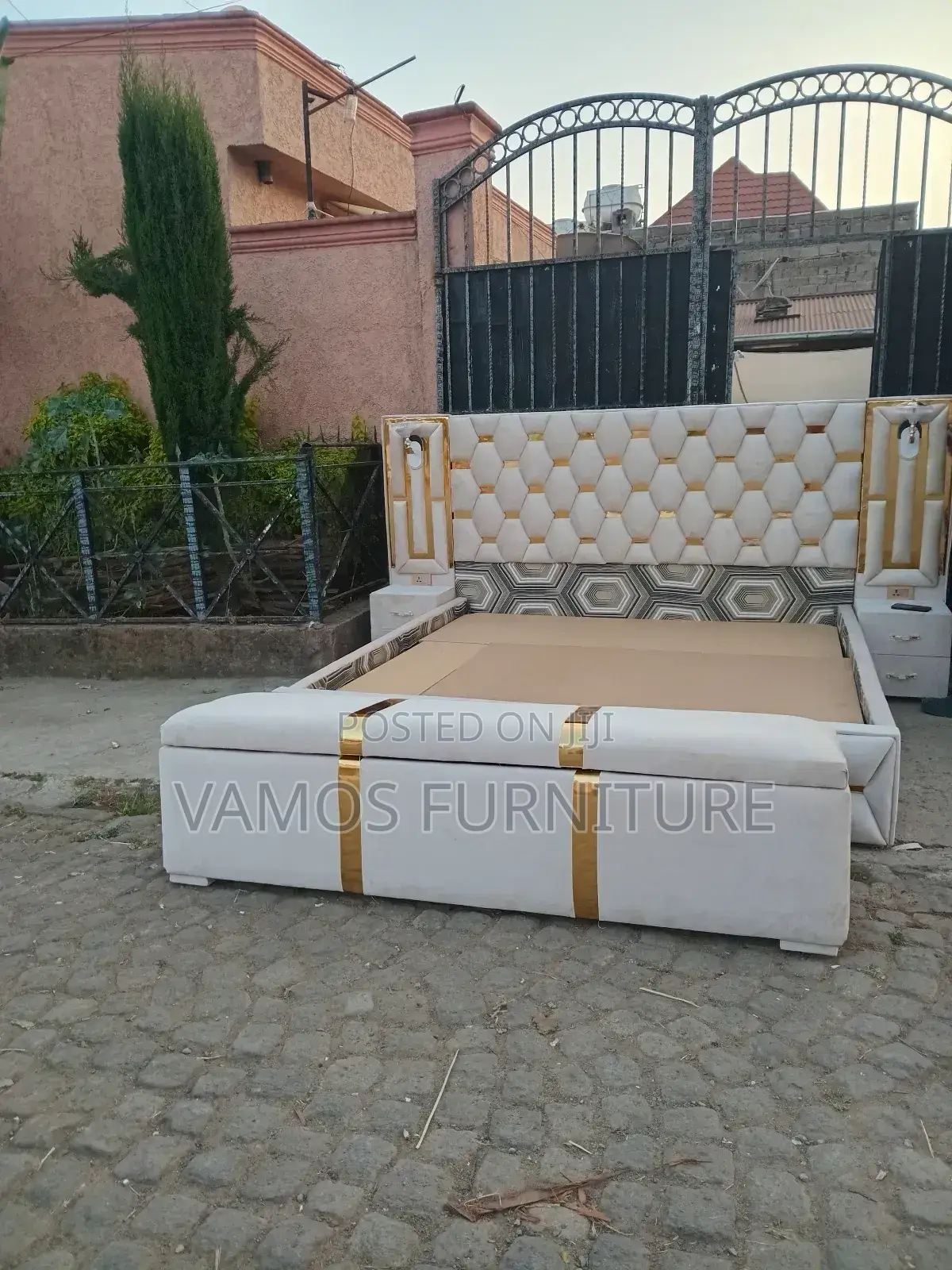 Modern Alga የራስጌ መብራት ያለው