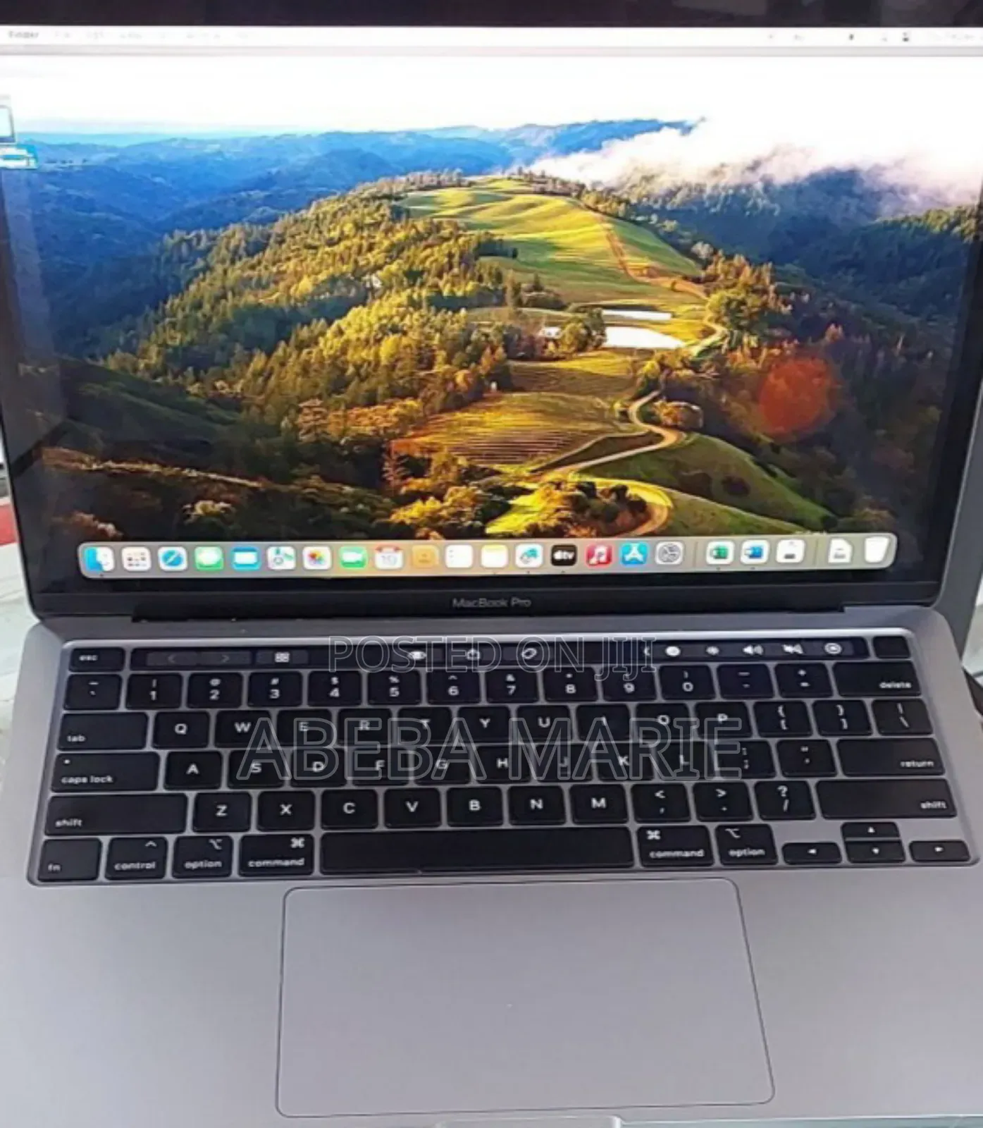 New Laptop Apple MacBook Pro 2020 16GB Intel Core I7 SSD 512GB