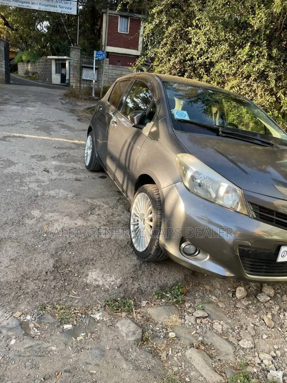 Toyota Yaris 2011 Gray