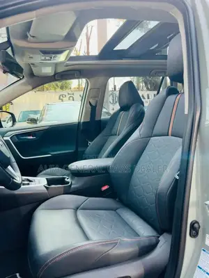 New Toyota RAV4 2024 Green