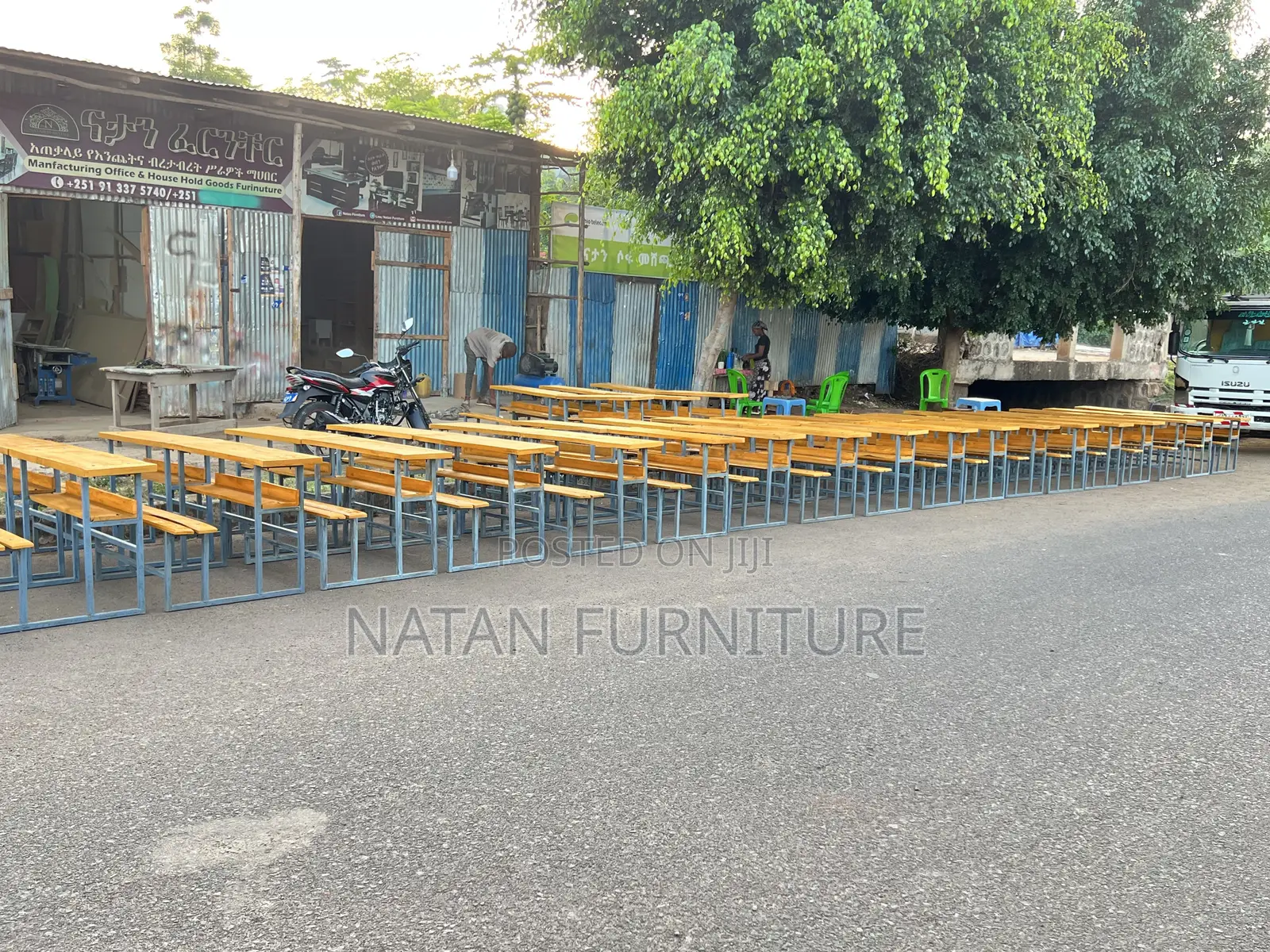 የትምህርት ቤት የተማሪዎች ዴስክ?Combine Desks for Students for 3 Siter