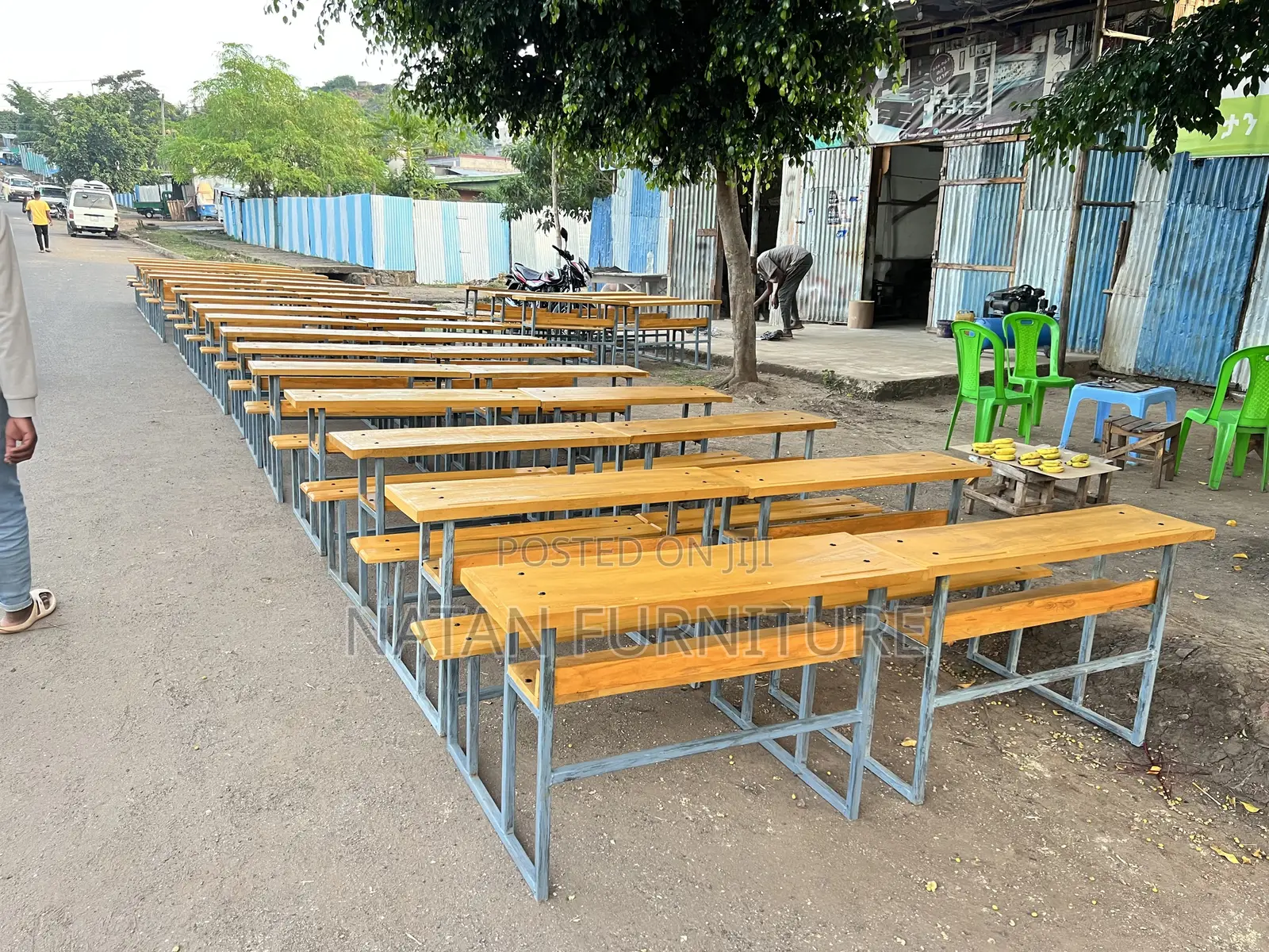 የትምህርት ቤት የተማሪዎች ዴስክ?Combine Desks for Students for 3 Siter