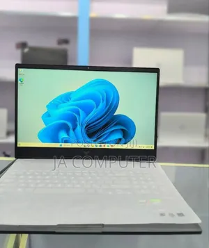 New Laptop HP Victus 16 16GB AMD Ryzen 7 SSD 1T