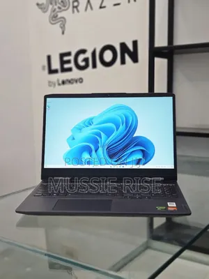 New Laptop Lenovo LOQ 15IRH8 16GB AMD Ryzen 7 SSD 512GB