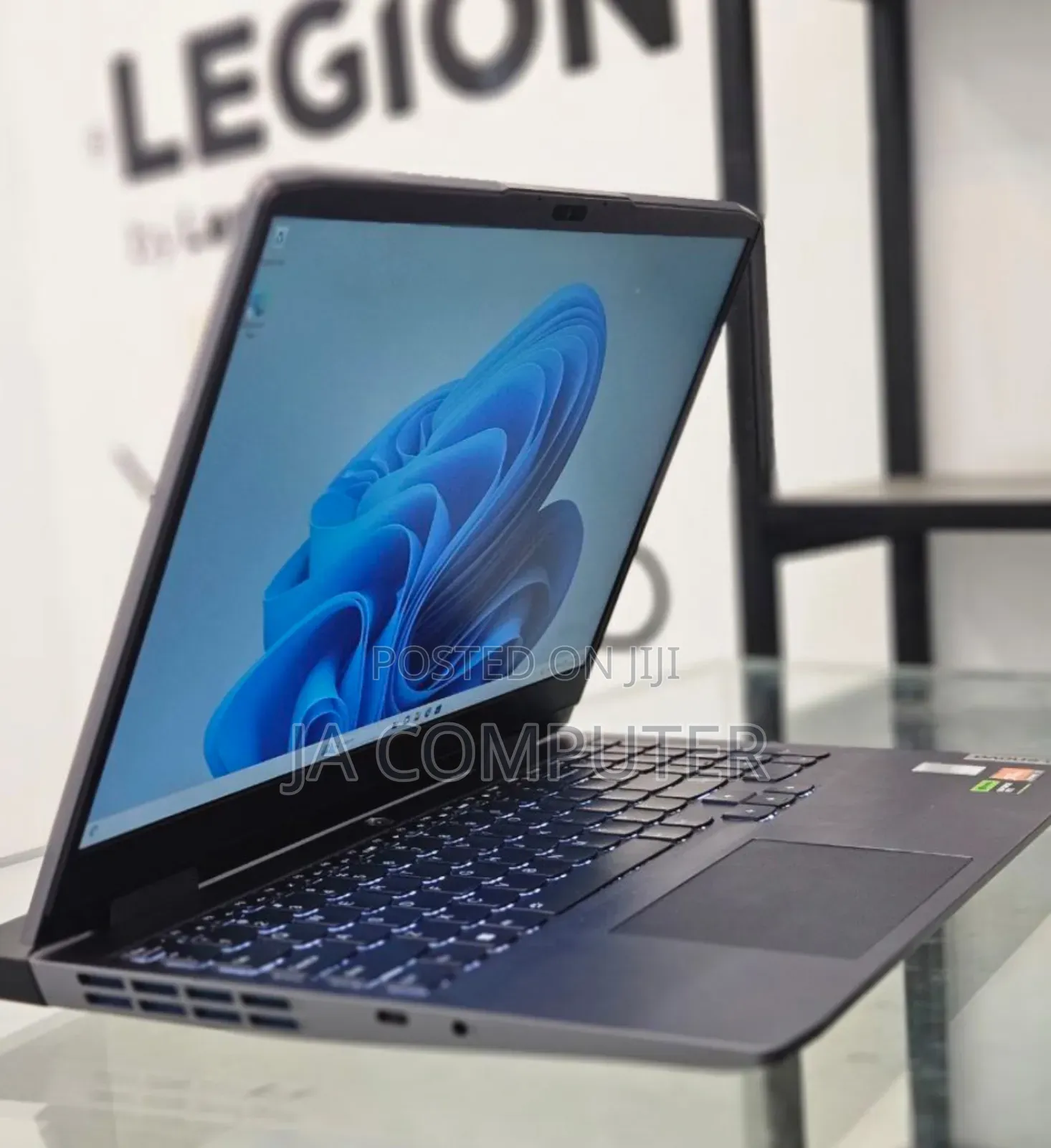 New Laptop Lenovo LOQ 15IRH8 16GB AMD Ryzen 7 SSD 512GB