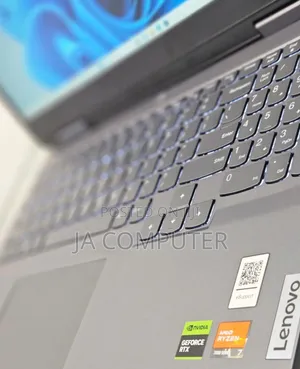 New Laptop Lenovo LOQ 15IRH8 16GB AMD Ryzen 7 SSD 512GB