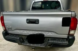Toyota Tacoma 2016 Silver