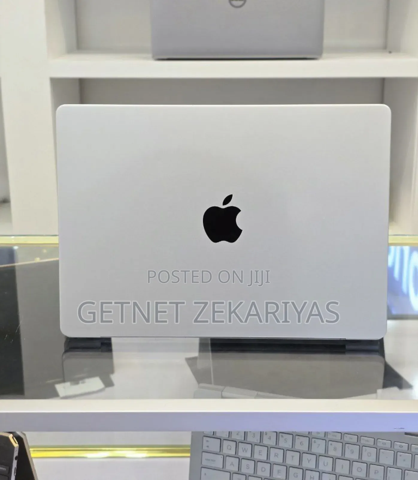 New Laptop Apple MacBook Pro M1 16GB Apple M1 Pro SSD 512GB