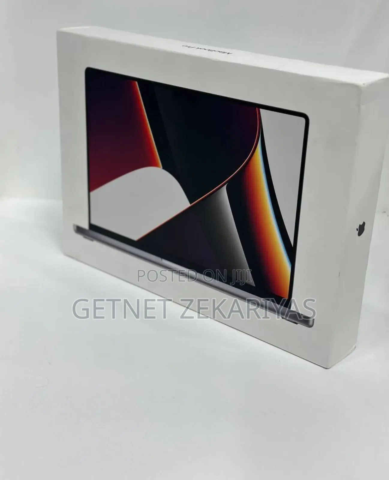 New Laptop Apple MacBook Pro M1 16GB Apple M1 Pro SSD 512GB