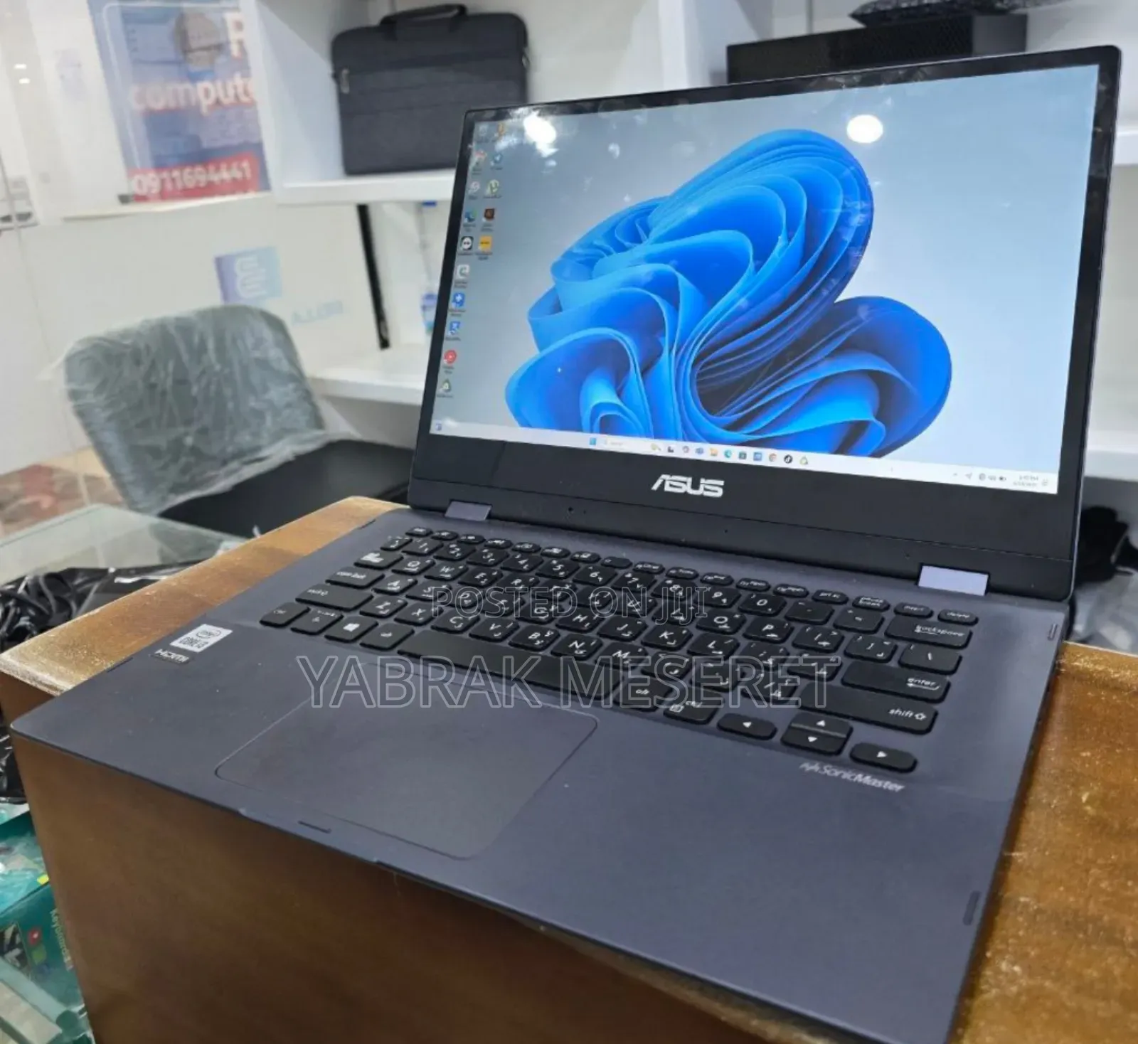 New Laptop Asus Vivobook 16 4GB Intel Core I3 SSD 256GB