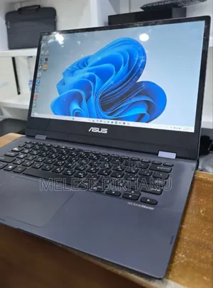 Photo - New Laptop Asus Vivobook E200HA 4GB Intel Core I3 SSD 256GB