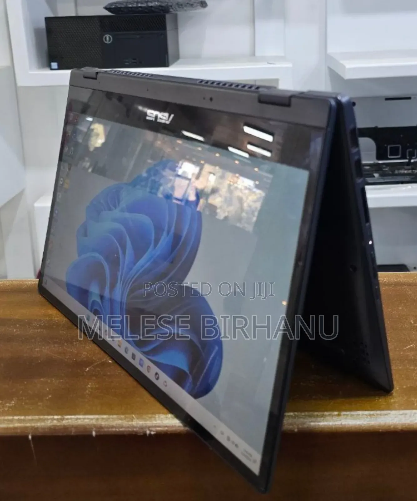 New Laptop Asus Vivobook E200HA 4GB Intel Core I3 SSD 256GB