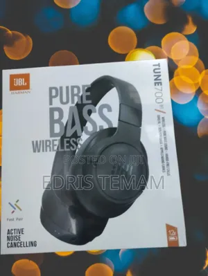 Photo - JBL Tune 700bt: Immersive Sound, Foldable Design