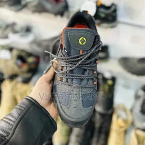 Photo - Columbia Waterproof Low Hatana Max Master Quality Shoes