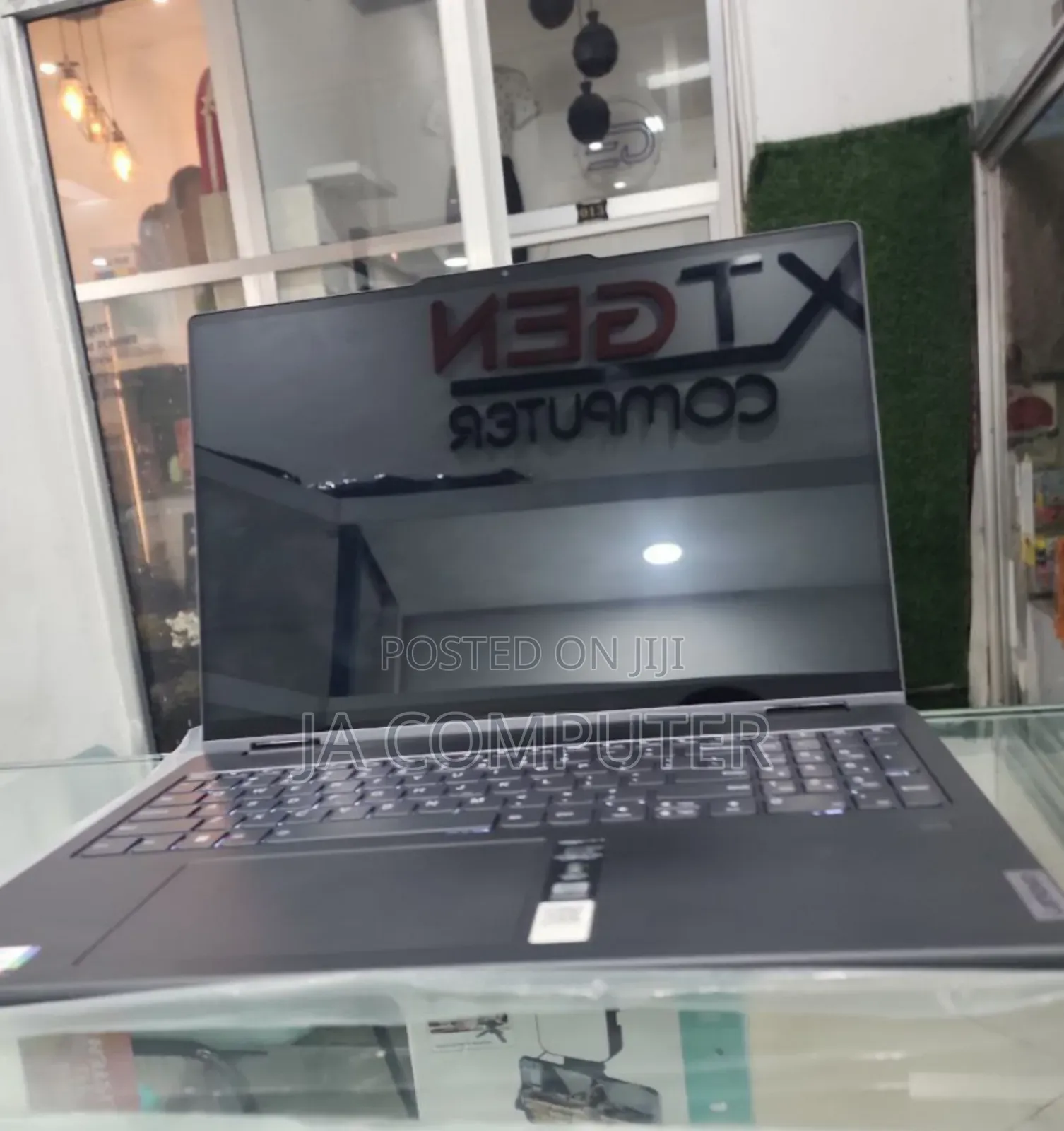 New Laptop Lenovo Yoga 7i 16GB Intel Core I7 SSD 512GB