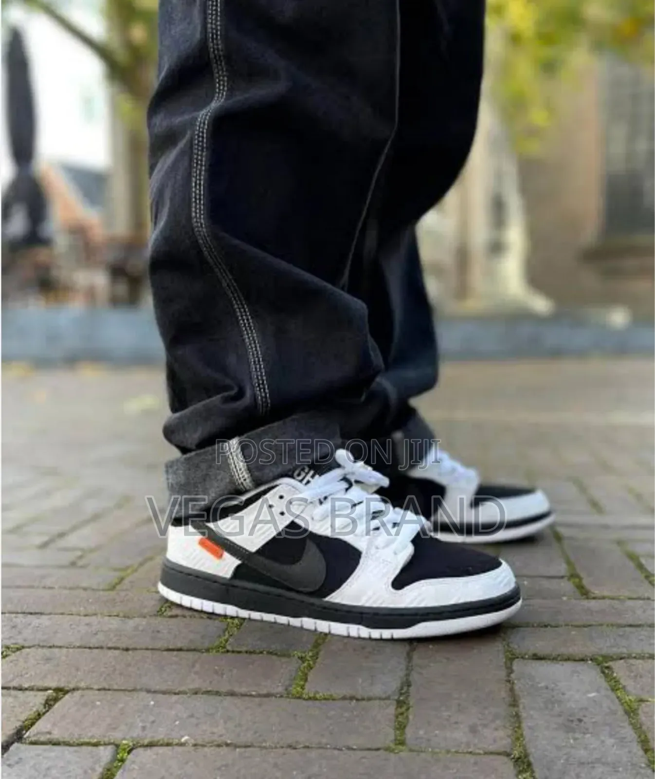 Nike SB Dunk Low Black White Sneaker Master Quality Shoes