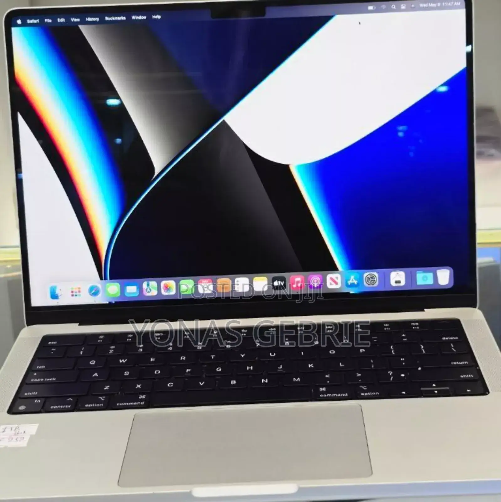 New Laptop Apple MacBook Pro M1 16GB Apple M1 Pro SSD 512GB