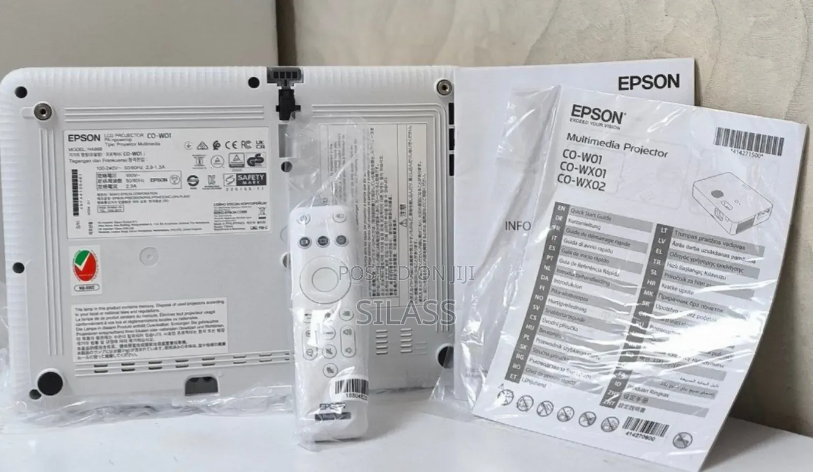 Brand New Epson Projector CO-W01 With Manual and Remote