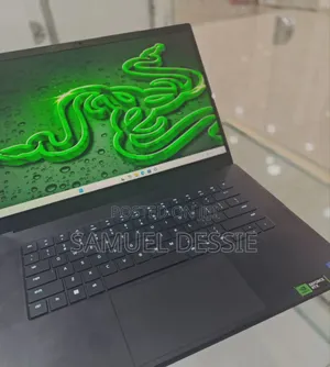 Photo - New Laptop Razer Blade 32GB Intel Core I7 SSD 1T