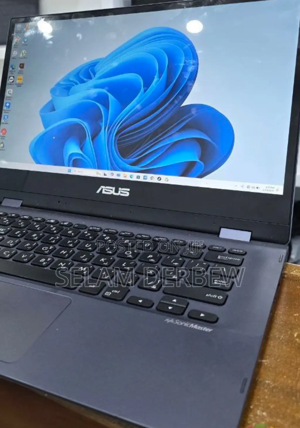 New Laptop Asus VivoBook V551LB 4GB Intel Core I3 SSD 256GB