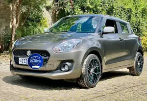 Suzuki Swift 2022 Gray