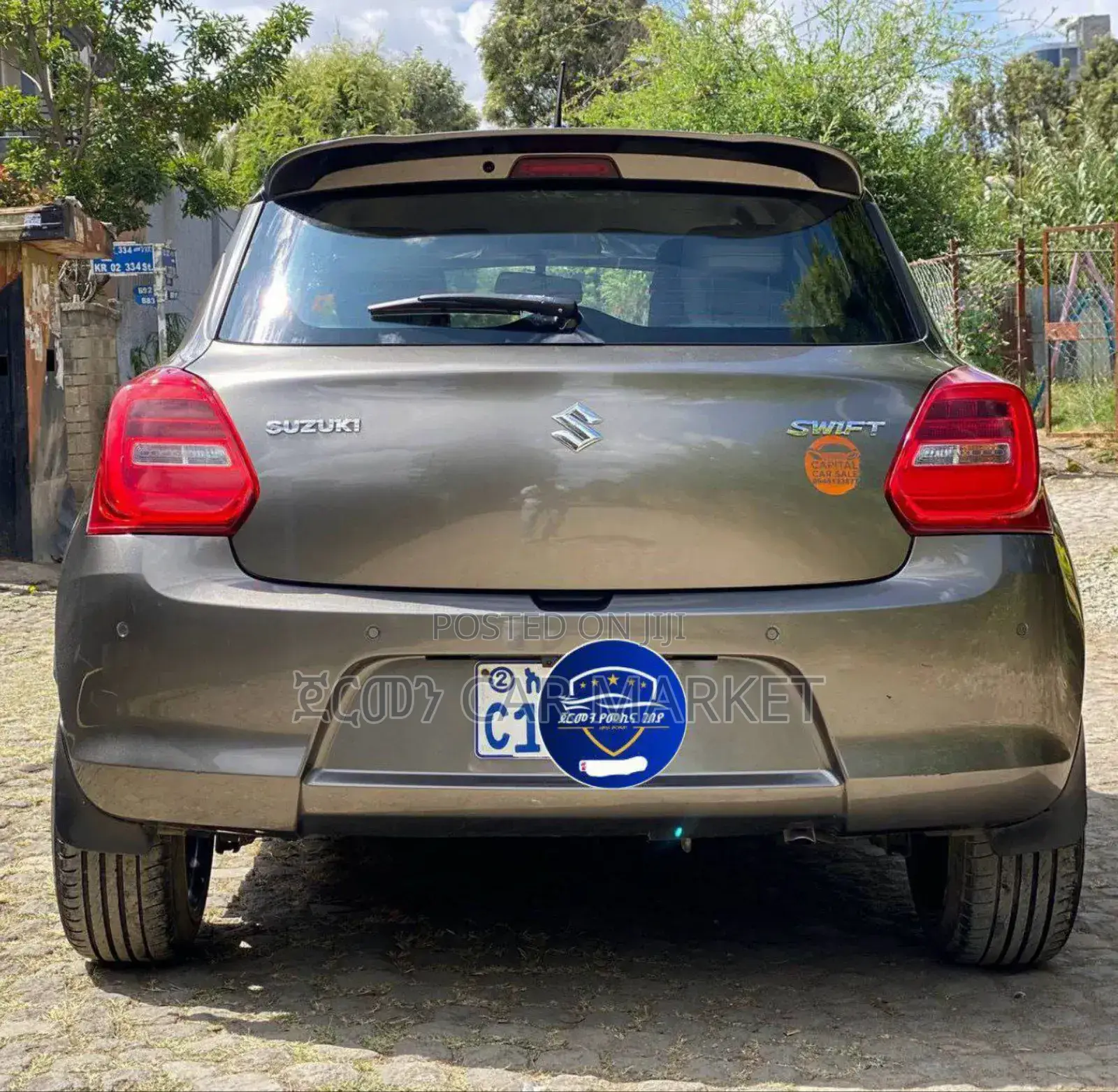 Suzuki Swift 2022 Gray