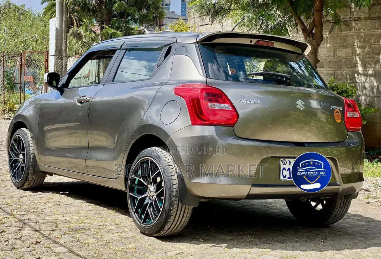 Suzuki Swift 2022 Gray