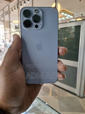 Photo - Apple iPhone 13 Pro 256 GB Blue