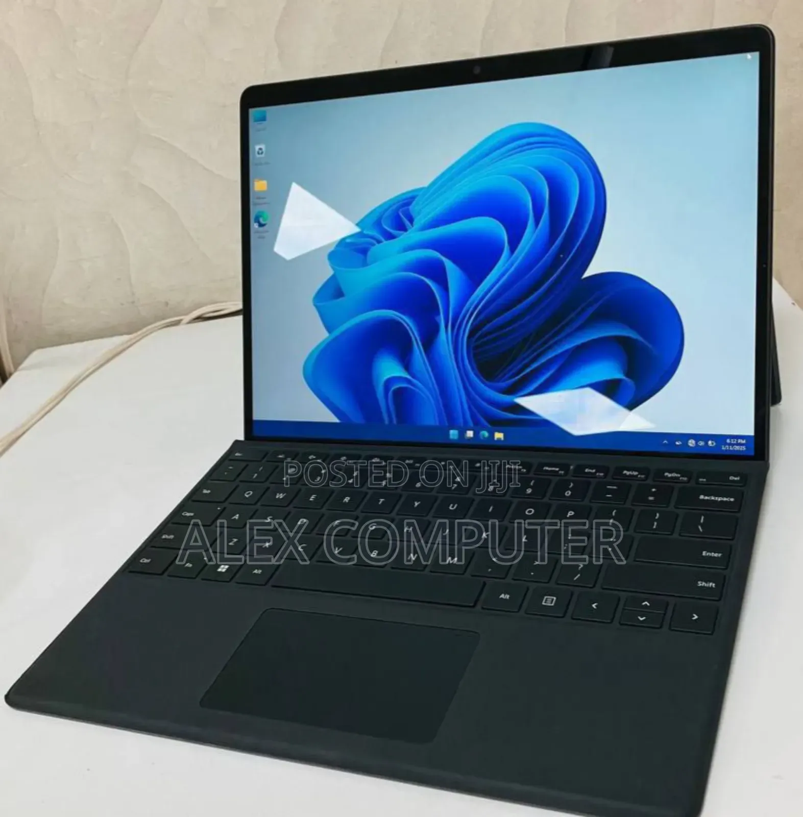 New Laptop Microsoft Surface Pro 9 16GB Intel Core I5 SSD 256GB
