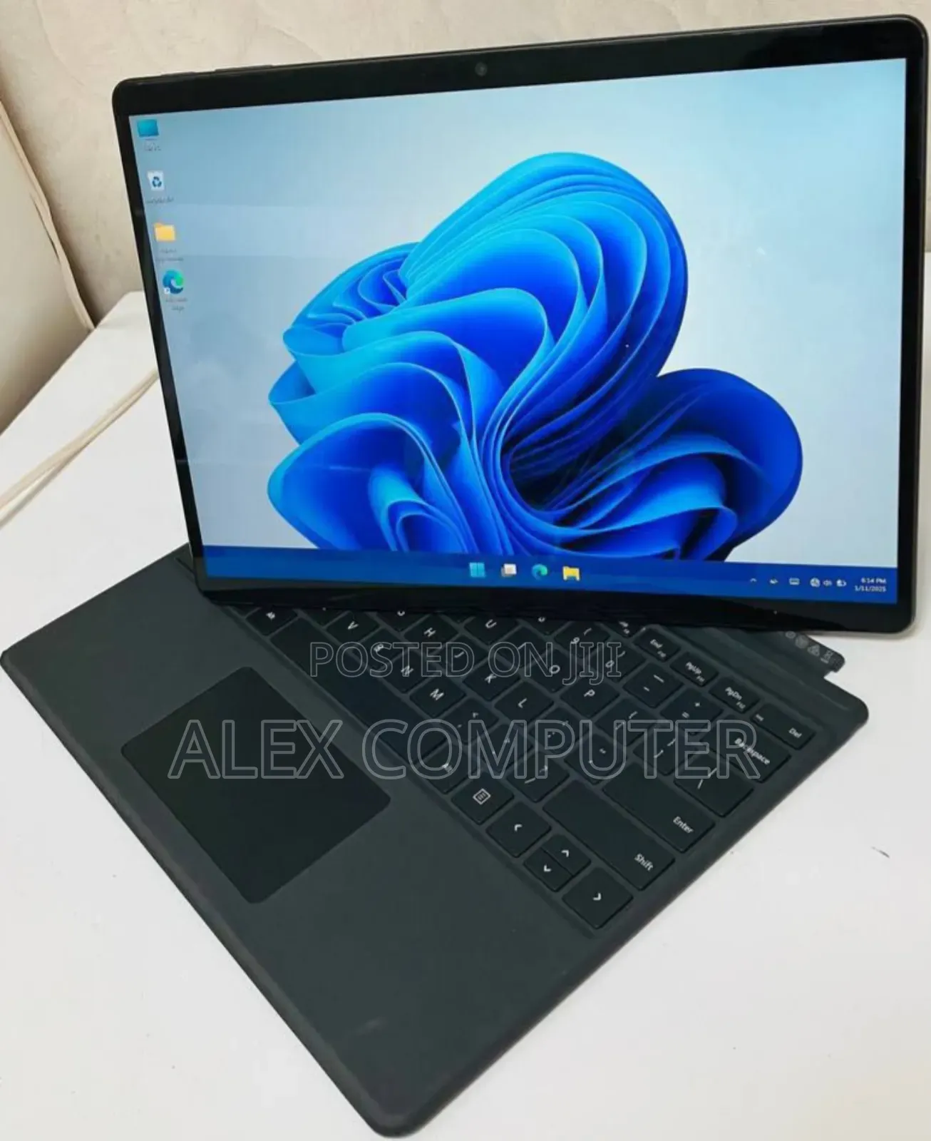 New Laptop Microsoft Surface Pro 9 16GB Intel Core I5 SSD 256GB
