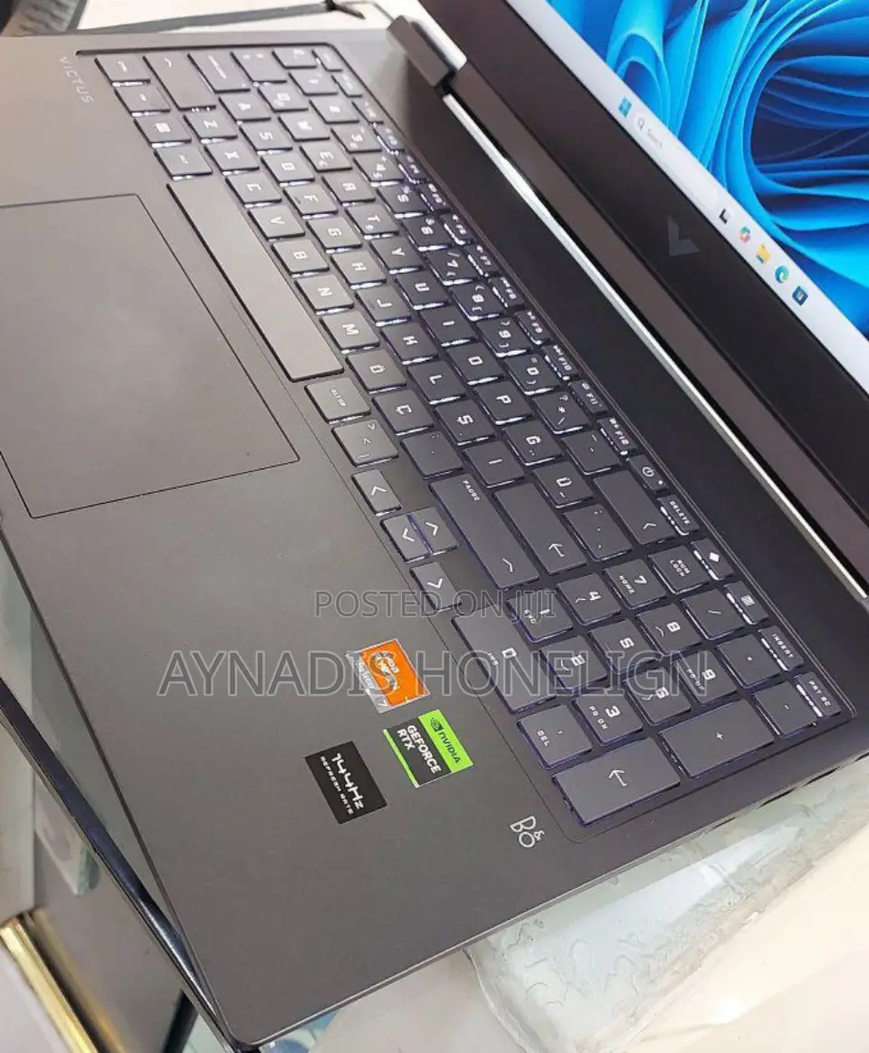 New Laptop HP Omen 16 16GB AMD Ryzen 7 SSD 1T