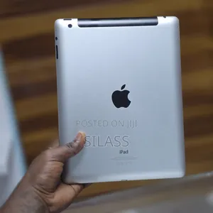 Photo - New Apple iPad 9.7 16 GB Silver