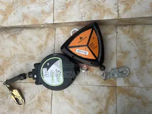 Photo - Fall Arrest Retractanle Type
