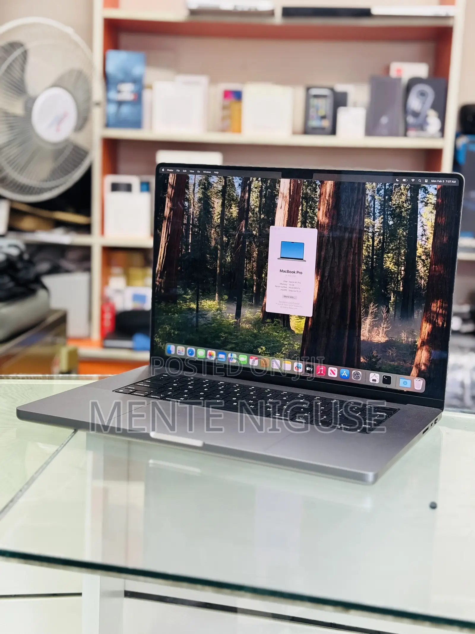 New Laptop Apple MacBook Pro 2021 M1 16GB Apple M1 Pro SSD 512GB