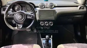 Suzuki Swift 2022 Gray